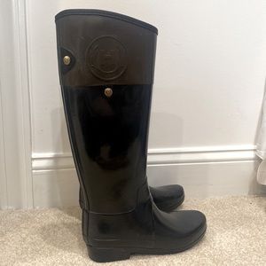 Used- Hunter Regent Carlyle Boots